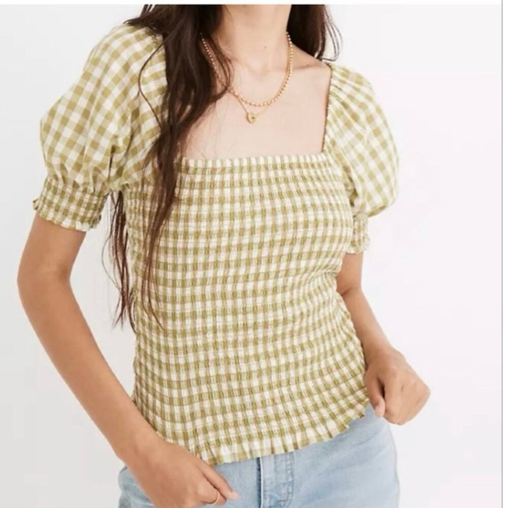 Madewell Lucie Puff-Sleeve Smocked Bodice Top
Size Large